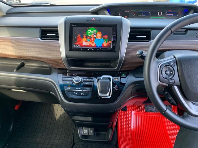 Ｈｏｎｄａ　ＳＥＮＳＩＮＧ（衝突軽減ブレーキ（ＣＭＢＳ）、誤発進抑制機能、歩行者事故低減ステアリング、先行車発進お知らせ機能、標識認識機能、路外逸脱抑制機能、