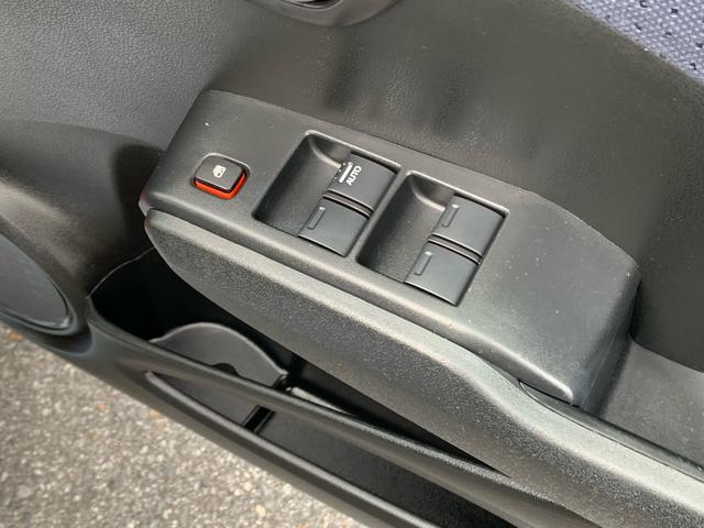 ●パワーウインドウ（運転席挟み込み防止機構／キーオフオペレーション機構付）