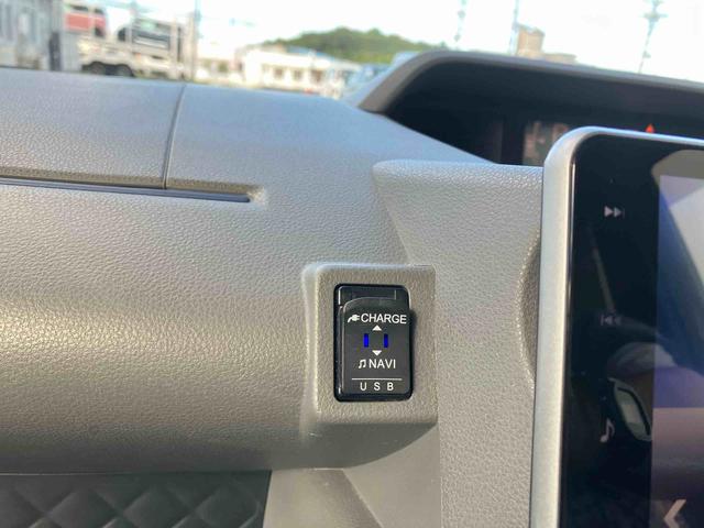 ナビ連動ＵＳＢソケット搭載