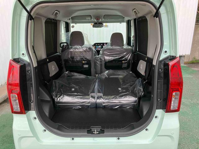 後ろのシート倒したシートアレンジ