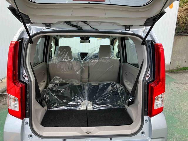 後ろのシート倒したシートアレンジ