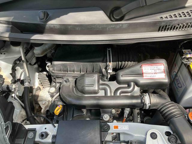 エンジンルーム内、清掃済み