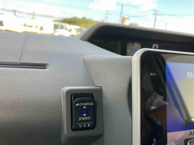 ナビ連動ＵＳＢソケット搭載