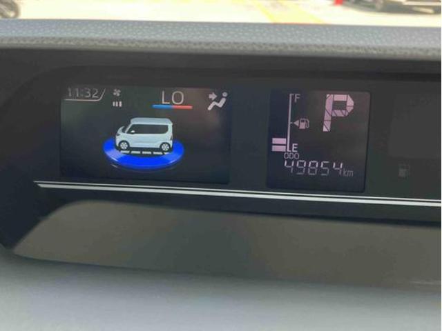 シフト表示、ガソリンメモリまでひとめでわかりやすくなってます