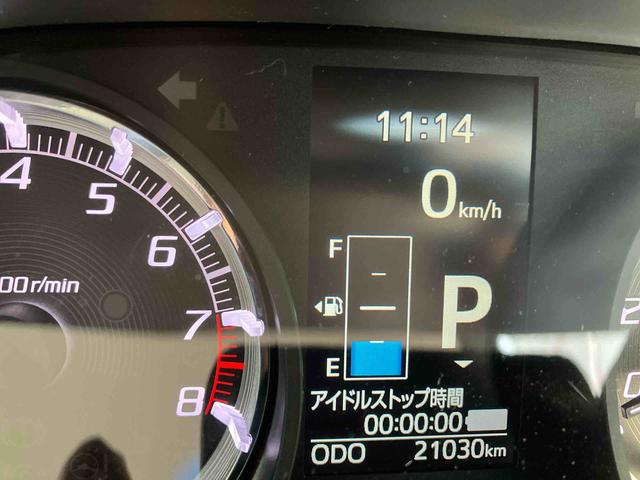 シフト表示、ガソリンメモリまでひとめでわかりやすくなってます