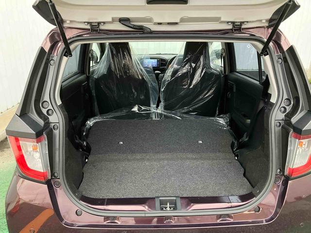 後ろのシート倒したシートアレンジ