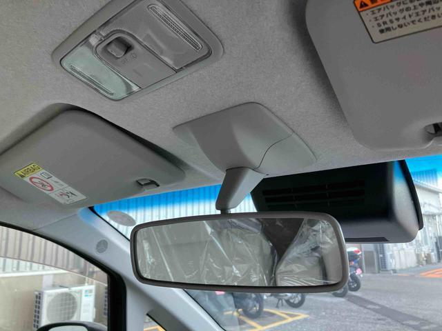 ルームミラー、室内灯