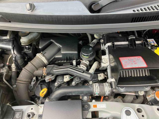 エンジンルーム内、清掃済み