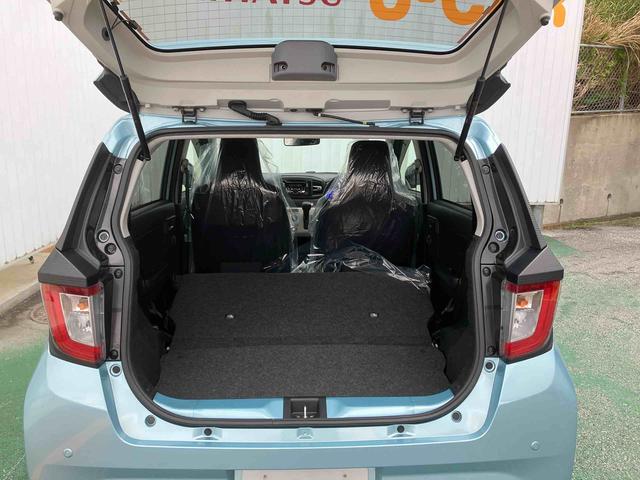 後ろのシート倒したシートアレンジ