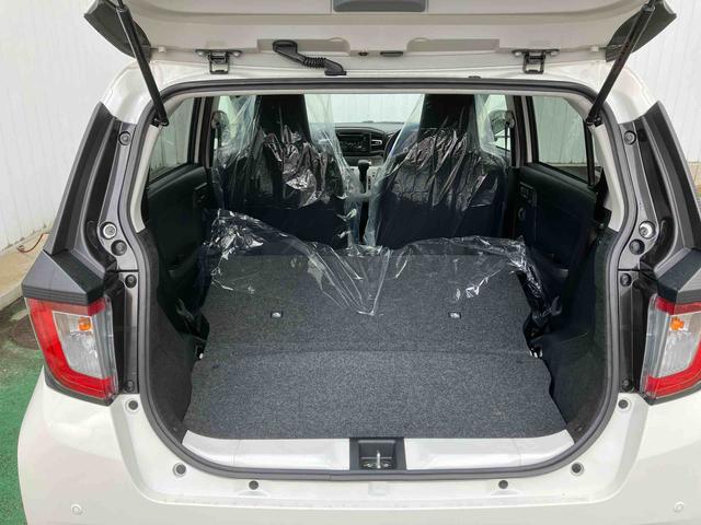 後ろのシート倒したシートアレンジ