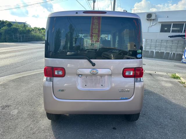 雨漏り車両は沖縄で使用した中古車に断　ト　ツで多いです。内地仕入の車両は雨漏りは考えられません。雨漏り修理する車両も販売しません。雨漏り車両は買うのを危険です。止めましょう。