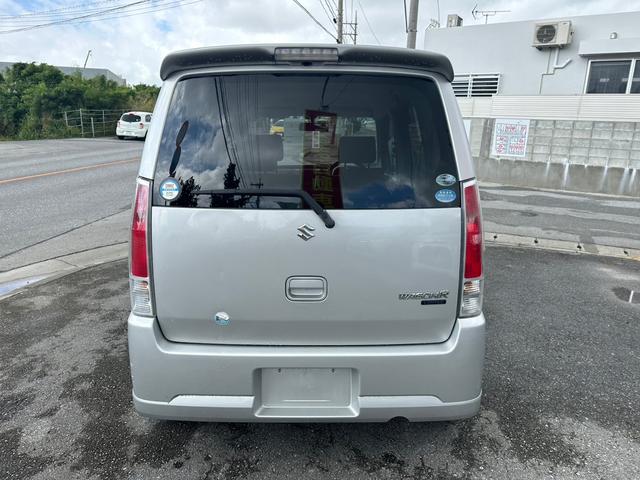 ＦＸ－Ｓリミテッド　直接買付厳選仕入●内地車両●走行２４１００ｋｍ●車検２年●純正アルミ●キーレス●沖縄認証工場完備●車を買う時は錆のチェック必須●日本一錆びる沖縄でサビ尽くします●錆びる前の内地車両です●●　●(39枚目)