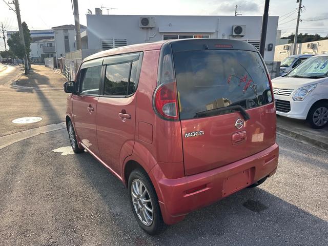 モコ Ｇ　内地仕入専門店●車検２年●安心の本土車両を直接仕入れしました●沖縄中古車のエンジンルームがサビ多く壊れる車両では御座いません●サビを塗装で隠しません●（6枚目）