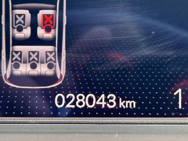 フィット ｅ：ＨＥＶホーム　ナビＴＶ，ＣＤ，ＤＶＤ、バックカメラ、禁煙車、ＬＥＤヘッドライト、オートライト、オートハイビーム、ＥＴＣ、キーレス、Ｂｌｕｅｔｏｏｔｈ（6枚目）
