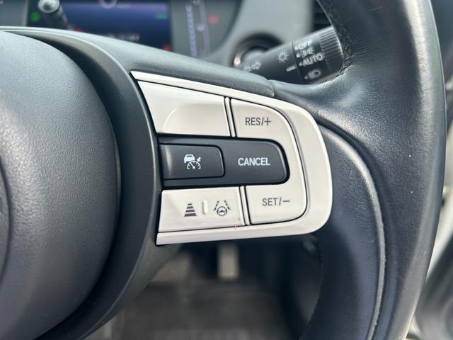 フィット ｅ：ＨＥＶホーム　ナビＴＶ，ＣＤ，ＤＶＤ、バックカメラ、禁煙車、ＬＥＤヘッドライト、オートライト、オートハイビーム、ＥＴＣ、キーレス、Ｂｌｕｅｔｏｏｔｈ（10枚目）