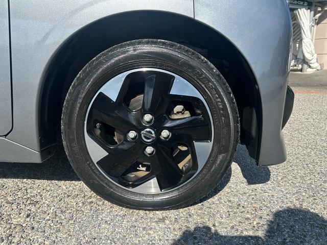 レンタアップ車徹底売り尽くしセール！ナビ・ＥＴＣ・バックカメラ付で装備充実。愛車の買取査定、委託販売なども行ってます〜♪中古車買うなら西崎総合運動公園向かいのネクサスレンタカーへ。