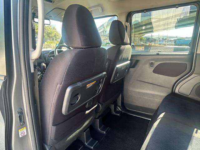 レンタアップ車徹底売り尽くしセール！ナビ・ＥＴＣ・バックカメラ付で装備充実。愛車の買取査定、委託販売なども行ってます〜♪中古車買うなら西崎総合運動公園向かいのネクサスレンタカーへ。