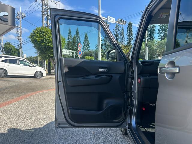 レンタアップ車徹底売り尽くしセール！ナビ・ＥＴＣ・バックカメラ付で装備充実。愛車の買取査定、委託販売なども行ってます〜♪中古車買うなら西崎総合運動公園向かいのネクサスレンタカーへ。