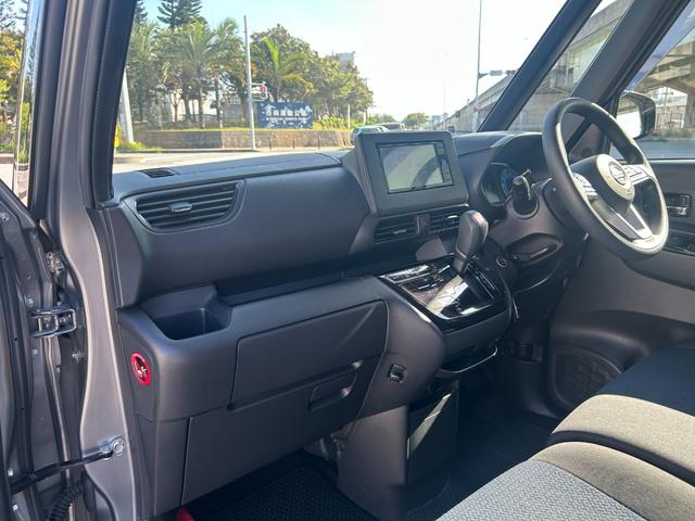 レンタアップ車徹底売り尽くしセール！ナビ・ＥＴＣ・バックカメラ付で装備充実。愛車の買取査定、委託販売なども行ってます〜♪中古車買うなら西崎総合運動公園向かいのネクサスレンタカーへ。