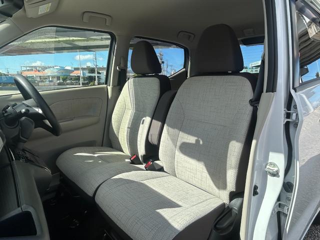 レンタアップ車徹底売り尽くしセール！ナビ・ＥＴＣ・バックカメラ付で装備充実。愛車の買取査定、委託販売なども行ってます〜♪中古車買うなら西崎総合運動公園向かいのネクサスレンタカーへ。