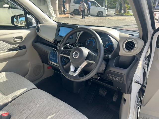 レンタアップ車徹底売り尽くしセール！ナビ・ＥＴＣ・バックカメラ付で装備充実。愛車の買取査定、委託販売なども行ってます〜♪中古車買うなら西崎総合運動公園向かいのネクサスレンタカーへ。