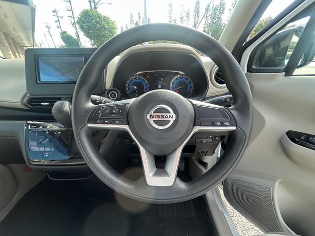 レンタアップ車徹底売り尽くしセール！ナビ・ＥＴＣ・バックカメラ付で装備充実。愛車の買取査定、委託販売なども行ってます〜♪中古車買うなら西崎総合運動公園向かいのネクサスレンタカーへ。