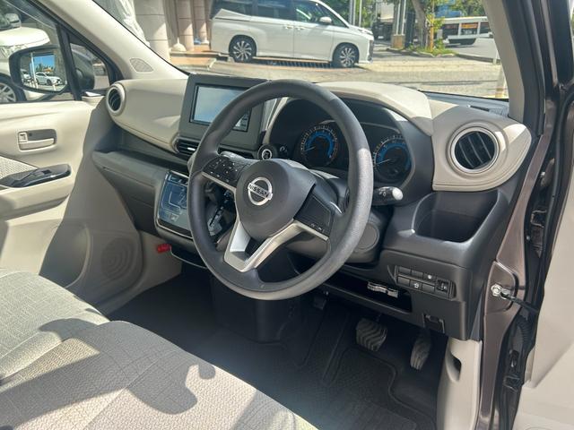 レンタアップ車徹底売り尽くしセール！ナビ・ＥＴＣ・バックカメラ付で装備充実。愛車の買取査定、委託販売なども行ってます〜♪中古車買うなら西崎総合運動公園向かいのネクサスレンタカーへ。