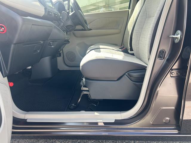 レンタアップ車徹底売り尽くしセール！ナビ・ＥＴＣ・バックカメラ付で装備充実。愛車の買取査定、委託販売なども行ってます〜♪中古車買うなら西崎総合運動公園向かいのネクサスレンタカーへ。