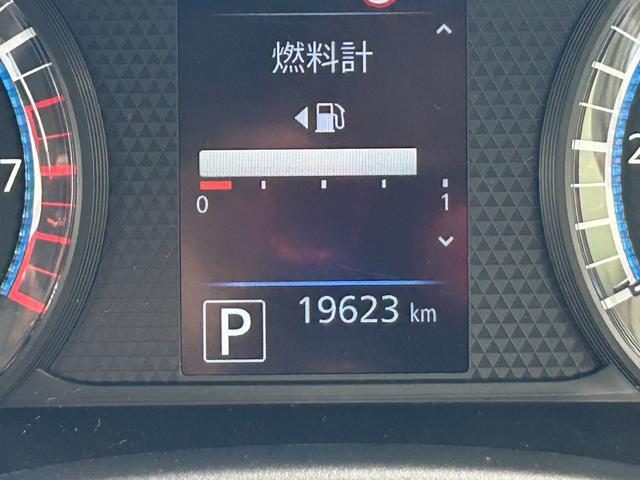 レンタアップ車徹底売り尽くしセール！ナビ・ＥＴＣ・バックカメラ付で装備充実。愛車の買取査定、委託販売なども行ってます〜♪中古車買うなら西崎総合運動公園向かいのネクサスレンタカーへ。