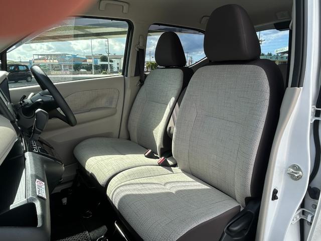 レンタアップ車徹底売り尽くしセール！ナビ・ＥＴＣ・バックカメラ付で装備充実。愛車の買取査定、委託販売なども行ってます〜♪中古車買うなら西崎総合運動公園向かいのネクサスレンタカーへ。