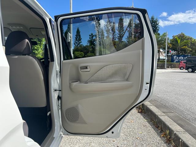 レンタアップ車徹底売り尽くしセール！ナビ・ＥＴＣ・バックカメラ付で装備充実。愛車の買取査定、委託販売なども行ってます〜♪中古車買うなら西崎総合運動公園向かいのネクサスレンタカーへ。