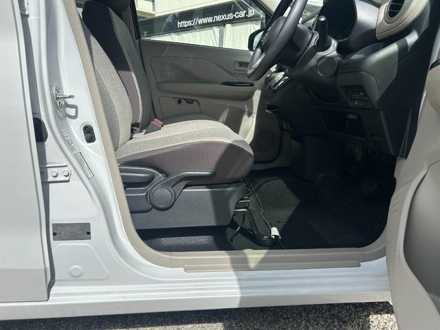 レンタアップ車徹底売り尽くしセール！ナビ・ＥＴＣ・バックカメラ付で装備充実。愛車の買取査定、委託販売なども行ってます〜♪中古車買うなら西崎総合運動公園向かいのネクサスレンタカーへ。