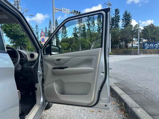 レンタアップ車徹底売り尽くしセール！ナビ・ＥＴＣ・バックカメラ付で装備充実。愛車の買取査定、委託販売なども行ってます〜♪中古車買うなら西崎総合運動公園向かいのネクサスレンタカーへ。