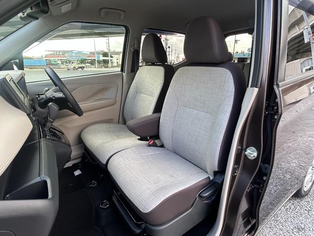 レンタアップ車徹底売り尽くしセール！ナビ・ＥＴＣ・バックカメラ付で装備充実。愛車の買取査定、委託販売なども行ってます〜♪中古車買うなら西崎総合運動公園向かいのネクサスレンタカーへ。