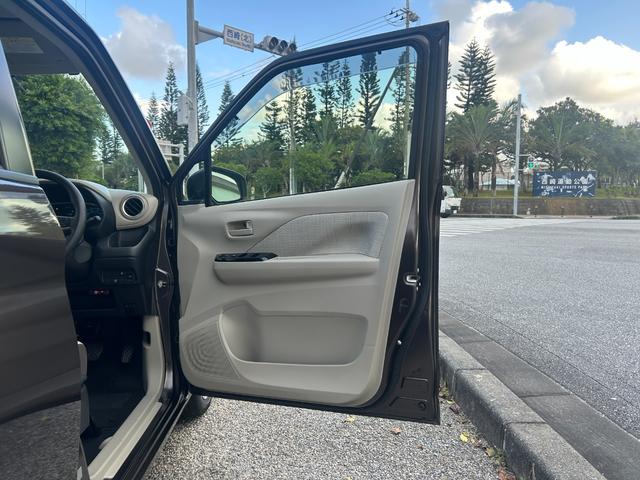 レンタアップ車徹底売り尽くしセール！ナビ・ＥＴＣ・バックカメラ付で装備充実。愛車の買取査定、委託販売なども行ってます〜♪中古車買うなら西崎総合運動公園向かいのネクサスレンタカーへ。