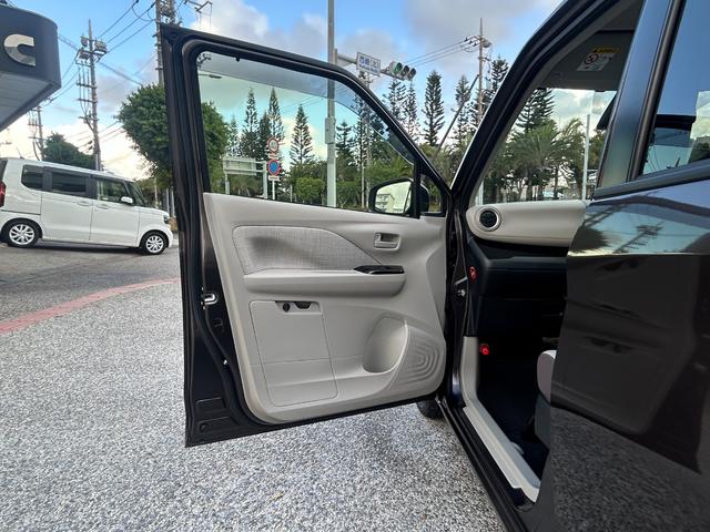 レンタアップ車徹底売り尽くしセール！ナビ・ＥＴＣ・バックカメラ付で装備充実。愛車の買取査定、委託販売なども行ってます〜♪中古車買うなら西崎総合運動公園向かいのネクサスレンタカーへ。