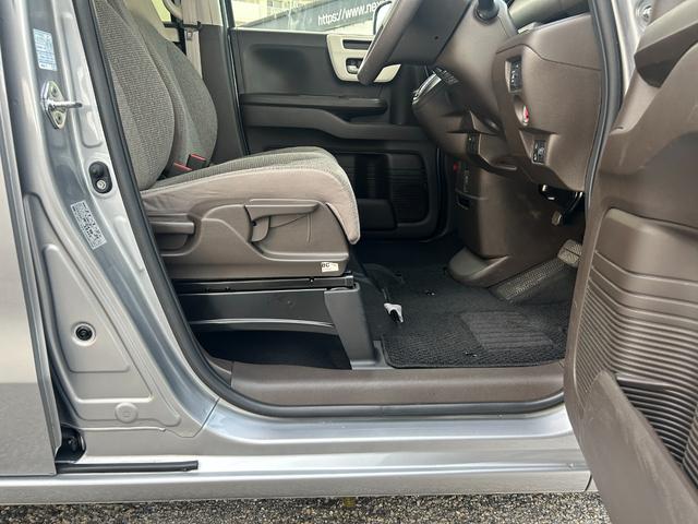 レンタアップ車徹底売り尽くしセール！ナビ・ＥＴＣ・バックカメラ付で装備充実。愛車の買取査定、委託販売なども行ってます〜♪中古車買うなら西崎総合運動公園向かいのネクサスレンタカーへ。