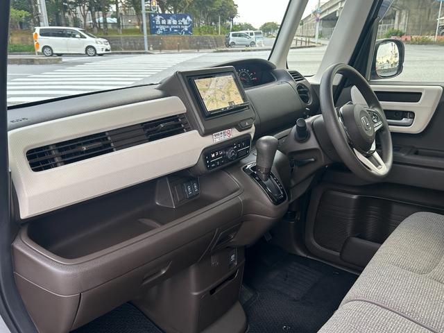 レンタアップ車徹底売り尽くしセール！ナビ・ＥＴＣ・バックカメラ付で装備充実。愛車の買取査定、委託販売なども行ってます〜♪中古車買うなら西崎総合運動公園向かいのネクサスレンタカーへ。