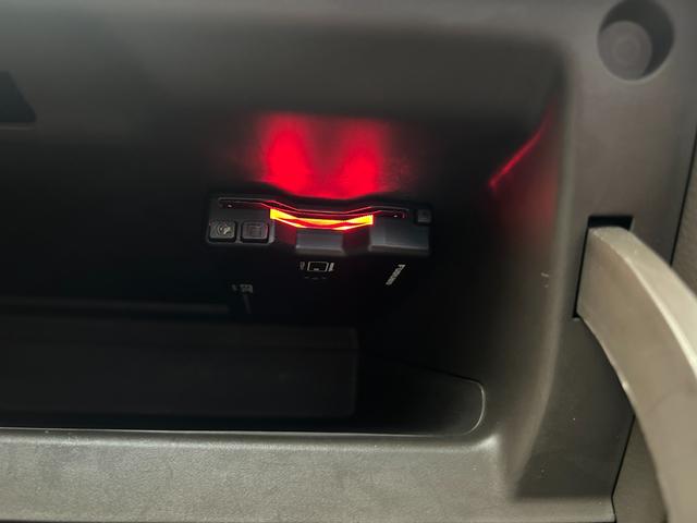 レンタアップ車徹底売り尽くしセール！ナビ・ＥＴＣ・バックカメラ付で装備充実。愛車の買取査定、委託販売なども行ってます〜♪中古車買うなら西崎総合運動公園向かいのネクサスレンタカーへ。