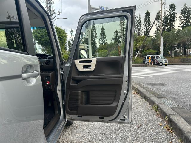 レンタアップ車徹底売り尽くしセール！ナビ・ＥＴＣ・バックカメラ付で装備充実。愛車の買取査定、委託販売なども行ってます〜♪中古車買うなら西崎総合運動公園向かいのネクサスレンタカーへ。