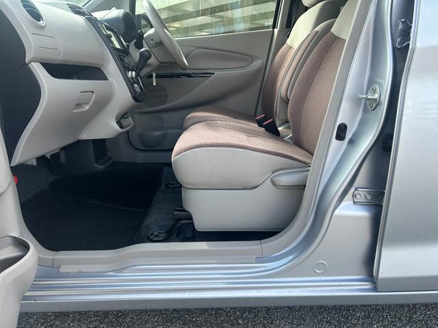 レンタアップ車徹底売り尽くしセール！ナビ・ＥＴＣ・バックカメラ付で装備充実。愛車の買取査定、委託販売なども行ってます〜♪中古車買うなら西崎総合運動公園向かいのネクサスレンタカーへ。