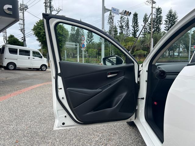 レンタアップ車徹底売り尽くしセール！ナビ・ＥＴＣ・バックカメラ付で装備充実。愛車の買取査定、委託販売なども行ってます〜♪中古車買うなら西崎総合運動公園向かいのネクサスレンタカーへ。