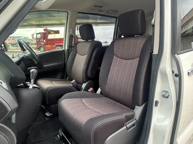 レンタアップ車徹底売り尽くしセール！ナビ・ＥＴＣ・バックカメラ付で装備充実。愛車の買取査定、委託販売なども行ってます〜♪中古車買うなら西崎総合運動公園向かいのネクサスレンタカーへ。