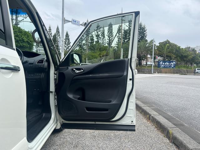 セレナ ハイウェイスター Vセレ+セーフティ SHV Aセフ ナビTV、Bluetooth、CD、DVD、バックカメラ、ETC、ドライブレコーダー、両側電動スライドドア、レーンアシスト、衝突被害軽減システム、オートライト、スマートキー、電動格納ミラー(43枚目)