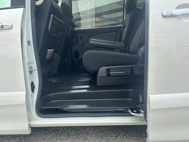 セレナ ハイウェイスター Vセレ+セーフティ SHV Aセフ ナビTV、Bluetooth、CD、DVD、バックカメラ、ETC、ドライブレコーダー、両側電動スライドドア、レーンアシスト、衝突被害軽減システム、オートライト、スマートキー、電動格納ミラー(44枚目)