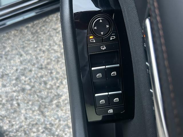 ＭＡＺＤＡ３セダン ２０Ｓプロアクティブ　ツーリングセレクション　衝突被害軽減システム、禁煙車、パワーシート、コーナーセンサー、スマートキー、ＬＥＤヘッド、ＥＴＣ、オートハイビーム、全周囲カメラ、衝突被害軽減システム、ナビＴＶ、ＣＤ、ＤＶＤ、Ｂｌｕｅｔｏｏｔｈ、（11枚目）