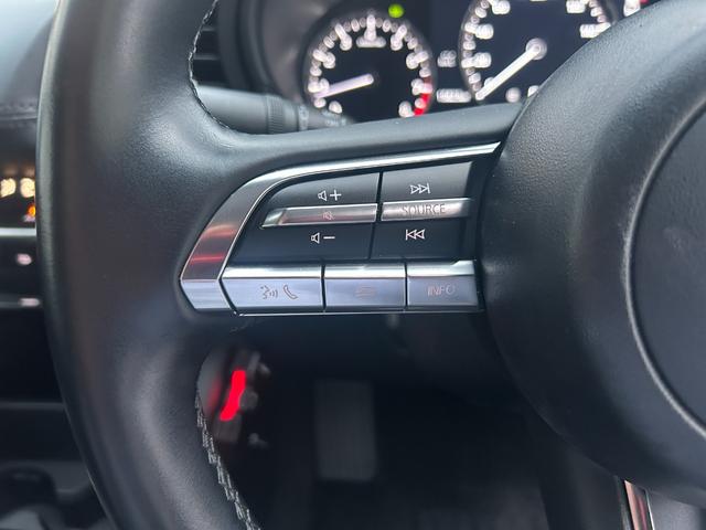 ＭＡＺＤＡ３セダン ２０Ｓプロアクティブ　ツーリングセレクション　衝突被害軽減システム、禁煙車、パワーシート、コーナーセンサー、スマートキー、ＬＥＤヘッド、ＥＴＣ、オートハイビーム、全周囲カメラ、衝突被害軽減システム、ナビＴＶ、ＣＤ、ＤＶＤ、Ｂｌｕｅｔｏｏｔｈ、（14枚目）