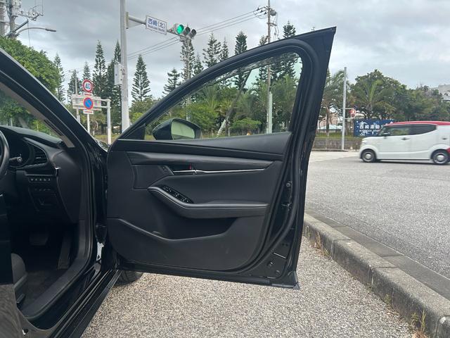 ＭＡＺＤＡ３セダン ２０Ｓプロアクティブ　ツーリングセレクション　衝突被害軽減システム、禁煙車、パワーシート、コーナーセンサー、スマートキー、ＬＥＤヘッド、ＥＴＣ、オートハイビーム、全周囲カメラ、衝突被害軽減システム、ナビＴＶ、ＣＤ、ＤＶＤ、Ｂｌｕｅｔｏｏｔｈ、（27枚目）
