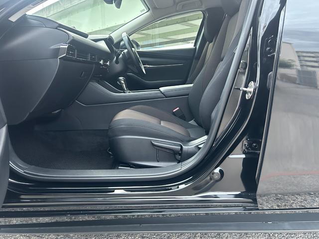 ＭＡＺＤＡ３セダン ２０Ｓプロアクティブ　ツーリングセレクション　衝突被害軽減システム、禁煙車、パワーシート、コーナーセンサー、スマートキー、ＬＥＤヘッド、ＥＴＣ、オートハイビーム、全周囲カメラ、衝突被害軽減システム、ナビＴＶ、ＣＤ、ＤＶＤ、Ｂｌｕｅｔｏｏｔｈ、（28枚目）