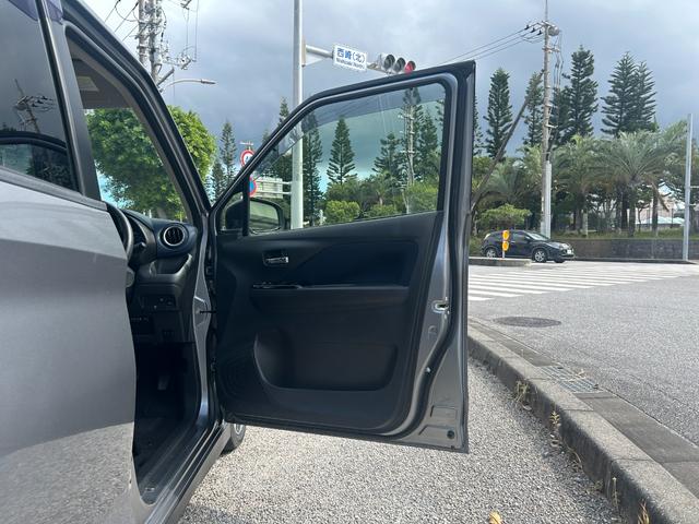 レンタアップ車徹底売り尽くしセール！ナビ・ＥＴＣ・バックカメラ付で装備充実。愛車の買取査定、委託販売なども行ってます〜♪中古車買うなら西崎総合運動公園向かいのネクサスレンタカーへ。